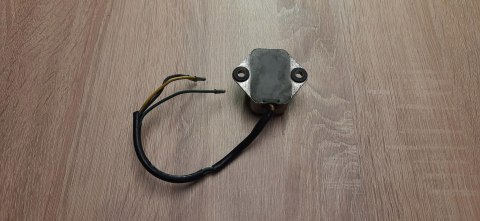 HONDA CB 250 350 REGULATOR NAPIĘCIA HONDA CB 250 350 REGULATOR NAPIĘCIA