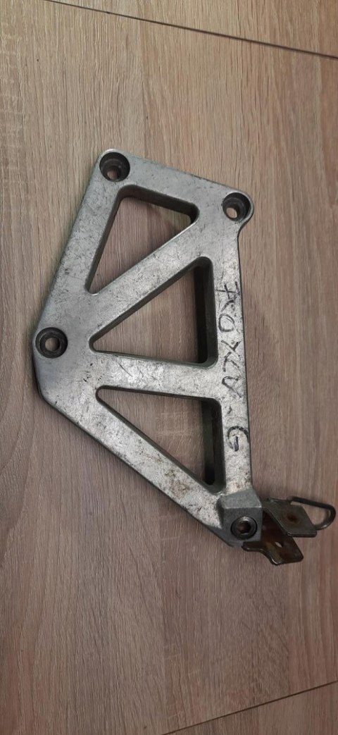 HONDA XLV 750 G SET PODNÓŻEK MOCOWANIE UCHWYT HONDA XLV 750 G SET PODNÓŻEK MOCOWANIE UCHWYT