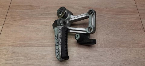 KAWASAKI GPZ 600 R SET PODNÓŻEK PRAWY TYŁ TYLNY KAWASAKI GPZ 600 R SET PODNÓŻEK PRAWY TYŁ TYLNY
