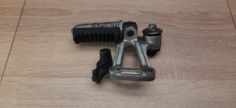 KAWASAKI GPZ 600 R SET PODNÓŻEK PRAWY TYŁ TYLNY KAWASAKI GPZ 600 R SET PODNÓŻEK PRAWY TYŁ TYLNY
