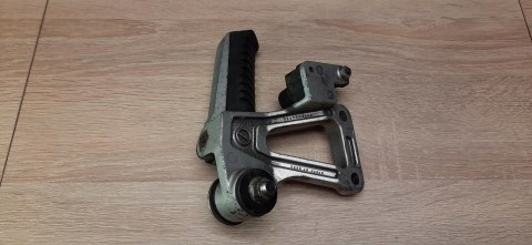 KAWASAKI GPZ 600 R SET PODNÓŻEK PRAWY TYŁ TYLNY KAWASAKI GPZ 600 R SET PODNÓŻEK PRAWY TYŁ TYLNY