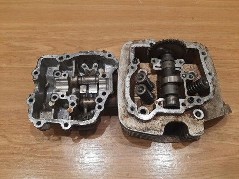 SUZUKI VL 125 INTRUDER GŁOWICA KOMPLETNA PRZÓD SUZUKI VL 125 INTRUDER GŁOWICA KOMPLETNA PRZÓD