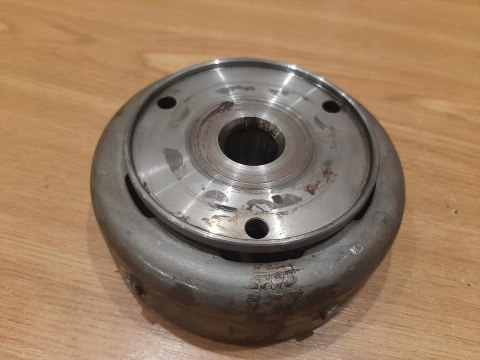 SUZUKI VL 125 INTRUDER MAGNETO KOŁO MAGNESOWE SUZUKI VL 125 INTRUDER MAGNETO KOŁO MAGNESOWE