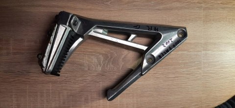 YAMAHA FZS 1000 FAZER 01-05 SET PODNÓŻEK TYŁ YAMAHA FZS 1000 FAZER 01-05 SET PODNÓŻEK TYŁ