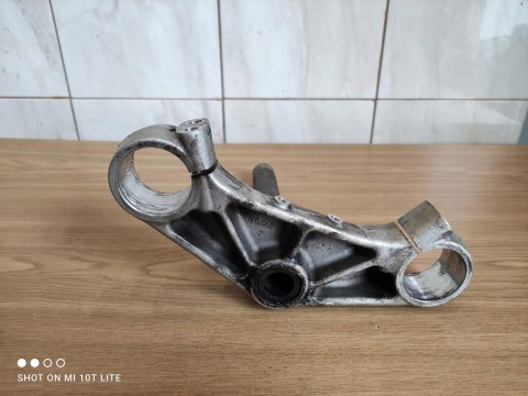 HONDA ST 1300 PAN EUROPEAN SZTYCA PÓŁKA DOLNA HONDA ST 1300 PAN EUROPEAN SZTYCA PÓŁKA DOLNA