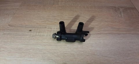 KAWASAKI GPZ 500 ROZDZIELACZ TRÓJNIK KAWASAKI GPZ 500 ROZDZIELACZ TRÓJNIK