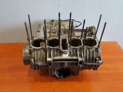 SUZUKI GS 550 77-78 KARTER KARTERY BLOK SILNIKA SUZUKI GS 550 77-78 KARTER KARTERY BLOK SILNIKA