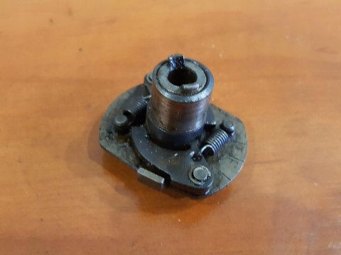 SUZUKI GS 550 77-78 PALEC ROZDZIELACZ ZAPŁONU SUZUKI GS 550 77-78 PALEC ROZDZIELACZ ZAPŁONU