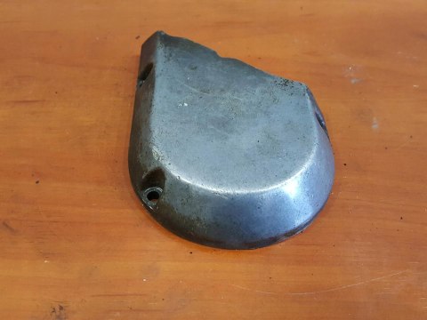 SUZUKI GS 550 77-78 POKRYWA DEKIEL KAPA OBUDOWA SUZUKI GS 550 77-78 POKRYWA DEKIEL KAPA OBUDOWA