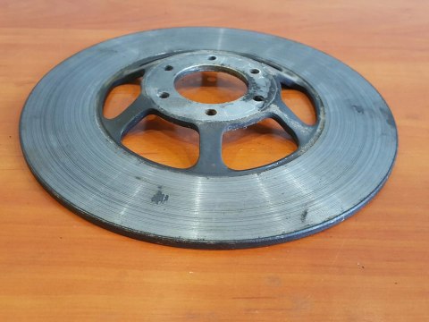 SUZUKI GS 550 77-78 TARCZA HAMULCOWA PRZÓD SUZUKI GS 550 77-78 TARCZA HAMULCOWA PRZÓD