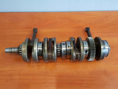 SUZUKI GS 550 77-78 WAŁ KORBOWY KORBOWODY SUZUKI GS 550 77-78 WAŁ KORBOWY KORBOWODY