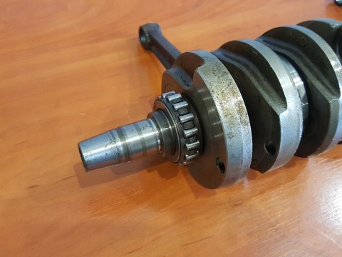 SUZUKI GS 550 77-78 WAŁ KORBOWY KORBOWODY SUZUKI GS 550 77-78 WAŁ KORBOWY KORBOWODY