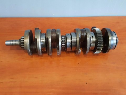 SUZUKI GS 550 77-78 WAŁ KORBOWY KORBOWODY SUZUKI GS 550 77-78 WAŁ KORBOWY KORBOWODY