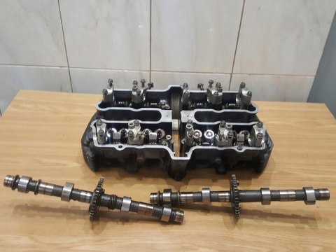 SUZUKI GSX 550 ES GŁOWICA CYLINDRA WAŁKI KPL SUZUKI GSX 550 ES GŁOWICA CYLINDRA WAŁKI KPL