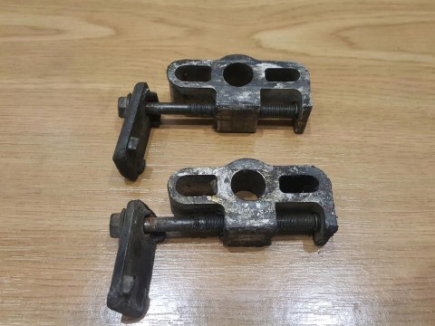 SUZUKI GSX 550 ES NACIĄG ŁAŃCUCHA NAPINACZ KPL X2 SUZUKI GSX 550 ES NACIĄG ŁAŃCUCHA NAPINACZ KPL X2