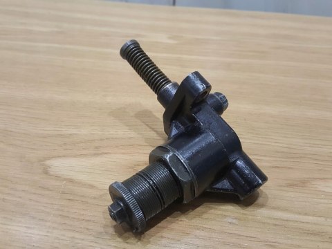 SUZUKI GSX 550 ES NAPINACZ ŁAŃCUSZKA ROZRZĄDU SUZUKI GSX 550 ES NAPINACZ ŁAŃCUSZKA ROZRZĄDU