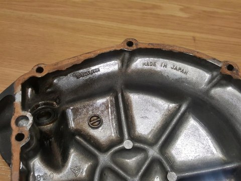 SUZUKI GSX 550 ES POKRYWA DEKIEL KAPA OSŁONA SUZUKI GSX 550 ES POKRYWA DEKIEL KAPA OSŁONA