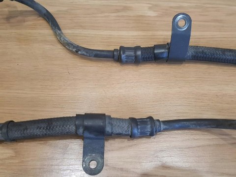 SUZUKI GSX 550 ES PRZEWODY WĘŻE CHŁODNICZE KPL SUZUKI GSX 550 ES PRZEWODY WĘŻE CHŁODNICZE KPL