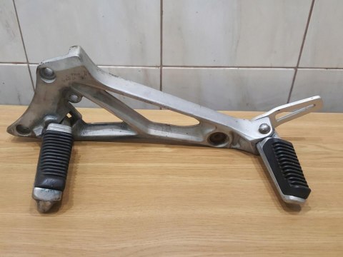 SUZUKI GSX 550 ES SET PODNÓŻEK PASAŻERA KIEROWCY SUZUKI GSX 550 ES SET PODNÓŻEK PASAŻERA KIEROWCY