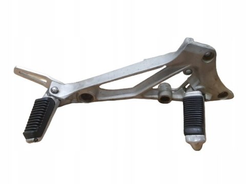 SUZUKI GSX 550 ES SET PODNÓŻEK PASAŻERA KIEROWCY SUZUKI GSX 550 ES SET PODNÓŻEK PASAŻERA KIEROWCY