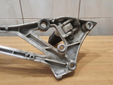 SUZUKI GSX 550 ES SET PODNÓŻEK PASAŻERA KIEROWCY SUZUKI GSX 550 ES SET PODNÓŻEK PASAŻERA KIEROWCY