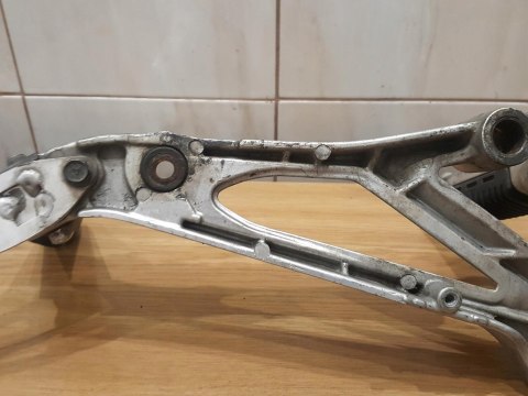 SUZUKI GSX 550 ES SET PODNÓŻEK PASAŻERA KIEROWCY SUZUKI GSX 550 ES SET PODNÓŻEK PASAŻERA KIEROWCY