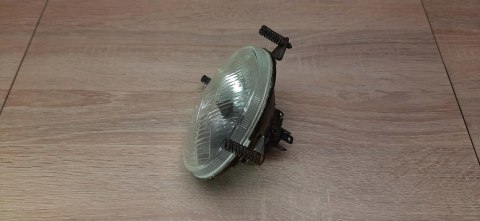 SUZUKI GSX-R 750 92 LAMPA REFLEKTOR PRZÓD PRZEDNIA SUZUKI GSX-R 750 92 LAMPA REFLEKTOR PRZÓD PRZEDNIA