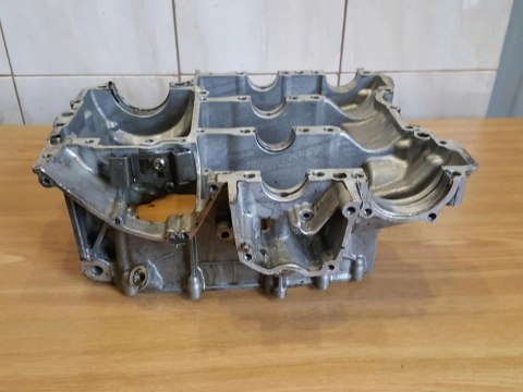 TRIUMPH DAYTONA 675 KARTER BLOK SILNIKA POŁÓWKA
