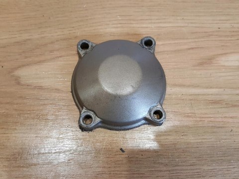 TRIUMPH DAYTONA 675 POKRYWA DEKIEL KAPA OBUDOWA TRIUMPH DAYTONA 675 POKRYWA DEKIEL KAPA OBUDOWA