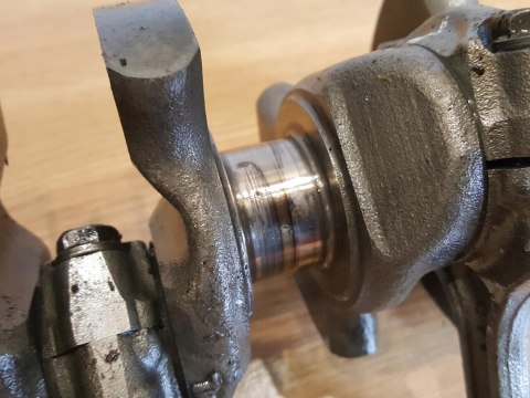 TRIUMPH DAYTONA 675 WAŁ KORBOWY KORBOWODY KPL