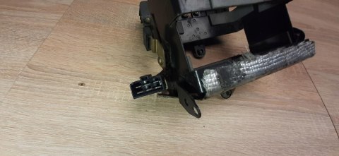 SUZUKI DR 650 RS REGULATOR NAPIĘCIA UCHWYT AKU SUZUKI DR 650 RS REGULATOR NAPIĘCIA UCHWYT AKU