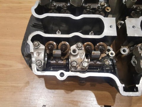 SUZUKI GSX 550 ES GŁOWICA CYLINDRA WAŁKI KPL SUZUKI GSX 550 ES GŁOWICA CYLINDRA WAŁKI KPL