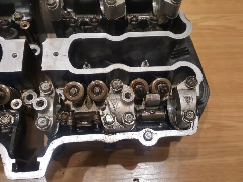 SUZUKI GSX 550 ES GŁOWICA CYLINDRA WAŁKI KPL SUZUKI GSX 550 ES GŁOWICA CYLINDRA WAŁKI KPL