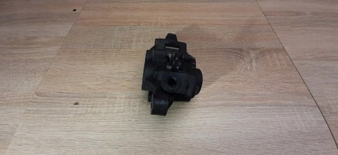 TRIUMPH DAYTONA 900 ZACISK HAMULCOWY PRZÓD PRAWY