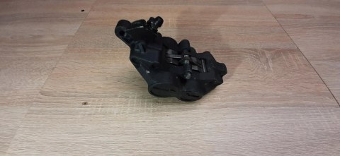 TRIUMPH DAYTONA 900 ZACISK HAMULCOWY PRZÓD PRAWY