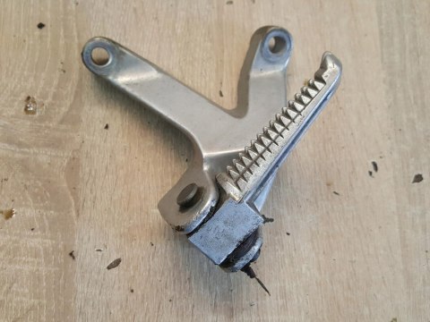 YAMAHA YZF 750 R SET PODNÓŻEK MOCOWANIE YAMAHA YZF 750 R SET PODNÓŻEK MOCOWANIE