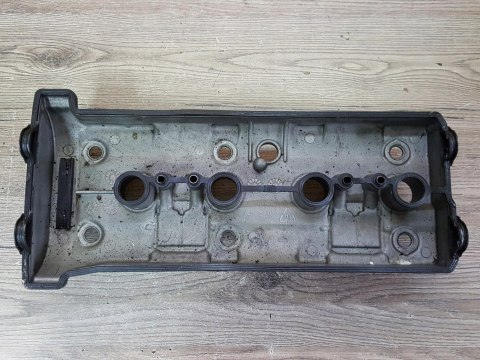 YAMAHA YZF R1 RN12 POKRYWA DEKIEL OSŁONA OBUDOWA YAMAHA YZF R1 RN12 POKRYWA DEKIEL OSŁONA OBUDOWA