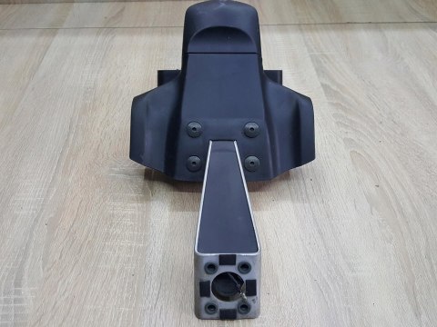 YAMAHA YZF R6 600 BŁOTNIK MOCOWANIE TABLICY TYŁ YAMAHA YZF R6 600 BŁOTNIK MOCOWANIE TABLICY TYŁ