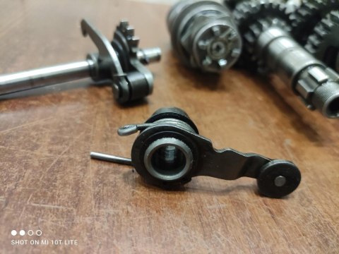 ZIPP STAR 250 CHOPPER KOMPLETNA SKRZYNIA BIEGÓW ZIPP STAR 250 CHOPPER KOMPLETNA SKRZYNIA BIEGÓW