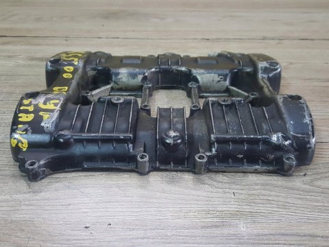 YAMAHA XS 500 POKRYWA ZAWORÓW DEKIEL KAPA OBUDOWA YAMAHA XS 500 POKRYWA ZAWORÓW DEKIEL KAPA OBUDOWA