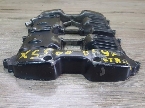 YAMAHA XS 500 POKRYWA ZAWORÓW DEKIEL KAPA OBUDOWA YAMAHA XS 500 POKRYWA ZAWORÓW DEKIEL KAPA OBUDOWA