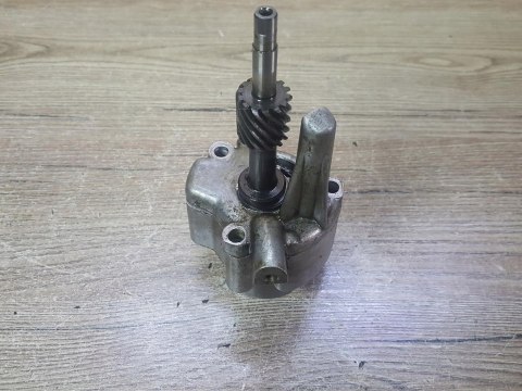 YAMAHA XS 500 POMPA OLEJU OLEJOWA YAMAHA XS 500 POMPA OLEJU OLEJOWA