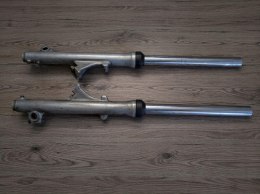 YAMAHA XS 750 SE LAGI ZAWIESZENIE PRZÓD KPL