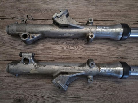YAMAHA XS 750 SE LAGI ZAWIESZENIE PRZÓD KPL YAMAHA XS 750 SE LAGI ZAWIESZENIE PRZÓD KPL