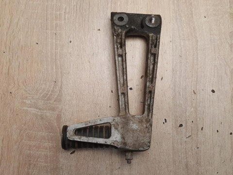 YAMAHA XT 600 Z 3AJ TENERE SET PODNÓŻEK LEWY TYŁ YAMAHA XT 600 Z 3AJ TENERE SET PODNÓŻEK LEWY TYŁ