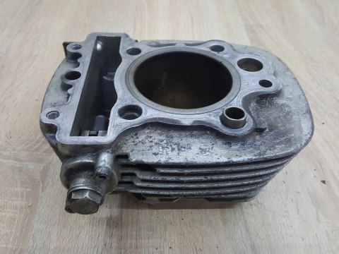 YAMAHA XVS 650 V STAR V-STAR CYLINDER