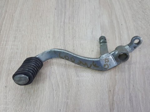 YAMAHA YZF 600 DŹWIGNIA HAMULCA TYŁ NOŻNEGO YAMAHA YZF 600 DŹWIGNIA HAMULCA TYŁ NOŻNEGO