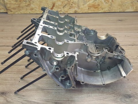 YAMAHA YZF 600 R THUNDERCAT KARTER GÓRNY BLOK YAMAHA YZF 600 R THUNDERCAT KARTER GÓRNY BLOK
