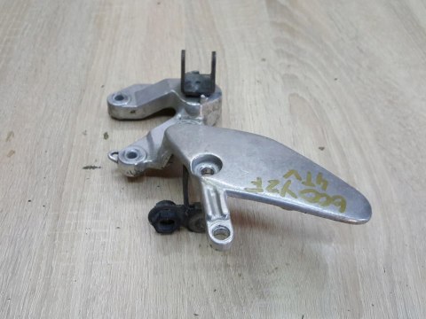 YAMAHA YZF 600 THUNDERCAT SET PODNÓŻEK MOCOWANIE YAMAHA YZF 600 THUNDERCAT SET PODNÓŻEK MOCOWANIE