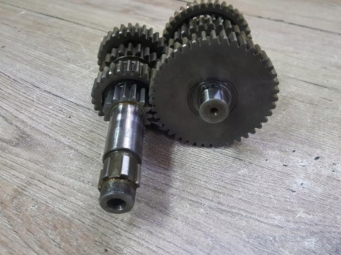 YAMAHA XZ 550 SKRZYNIA BIEGÓW WODZIKI KPL YAMAHA XZ 550 SKRZYNIA BIEGÓW WODZIKI KPL